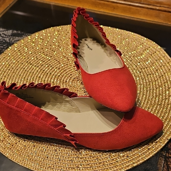 Serengeti Shoes - Serengeti Red Ruffled Flats